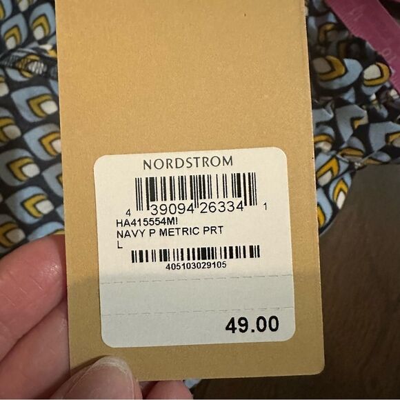 NWT Halogen Blue Art Deco Metric Print Ruffle Triangle V Neck Tank Top Large - Picture 7 of 11